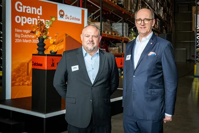 Alistair Rawstorne and Bernd Meerpohl jointly celebrating the extension of the Joburg office 2025. Alistair Rawstorne and Bernd Meerpohl jointly celebrating the extension of the Joburg office 2025.